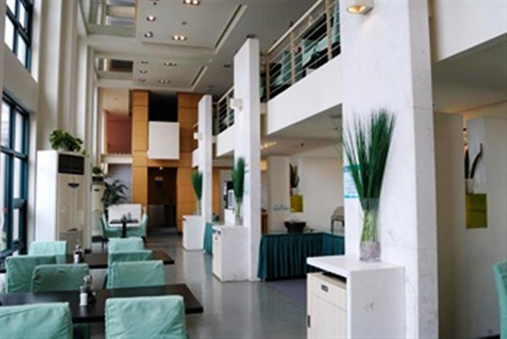 Jinjiang Inn - Shanghai Everbright Convention & Exhibition Center ภายนอก รูปภาพ