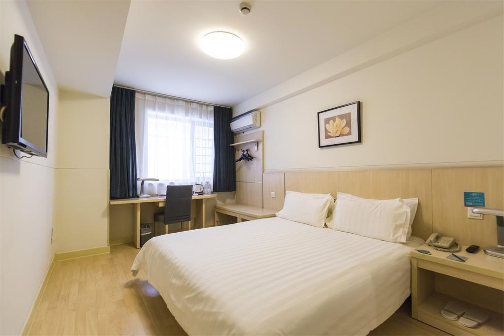 Jinjiang Inn - Shanghai Everbright Convention & Exhibition Center ภายนอก รูปภาพ